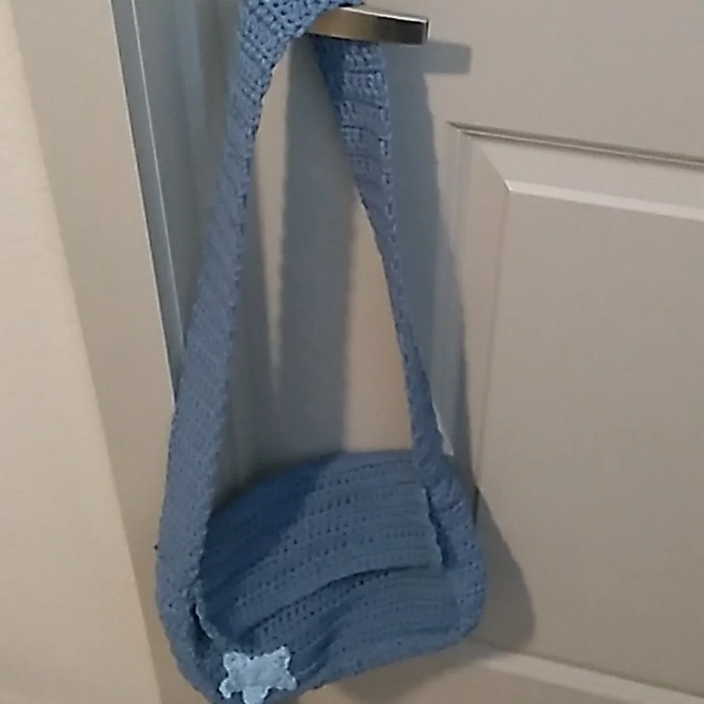 Handmade crochet star messenger bag - Picture 2 of 4